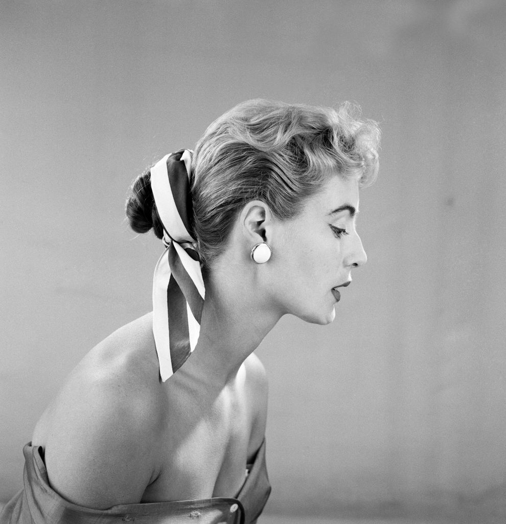 vintage hairstyle Archives - Chronically Overdressed